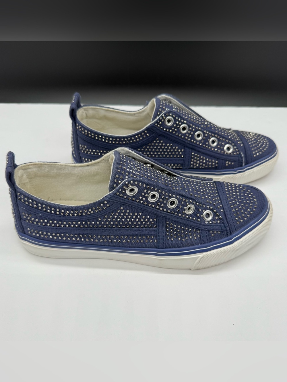 True Religion Aubrie Women's Slip On Sneakers Blue Silver Rhinestones Size 7